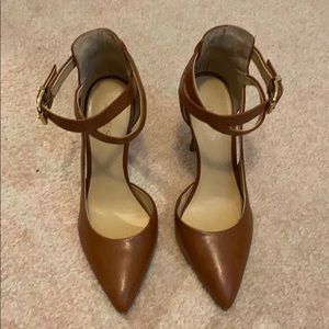 Guess cognac pointed toe high heels